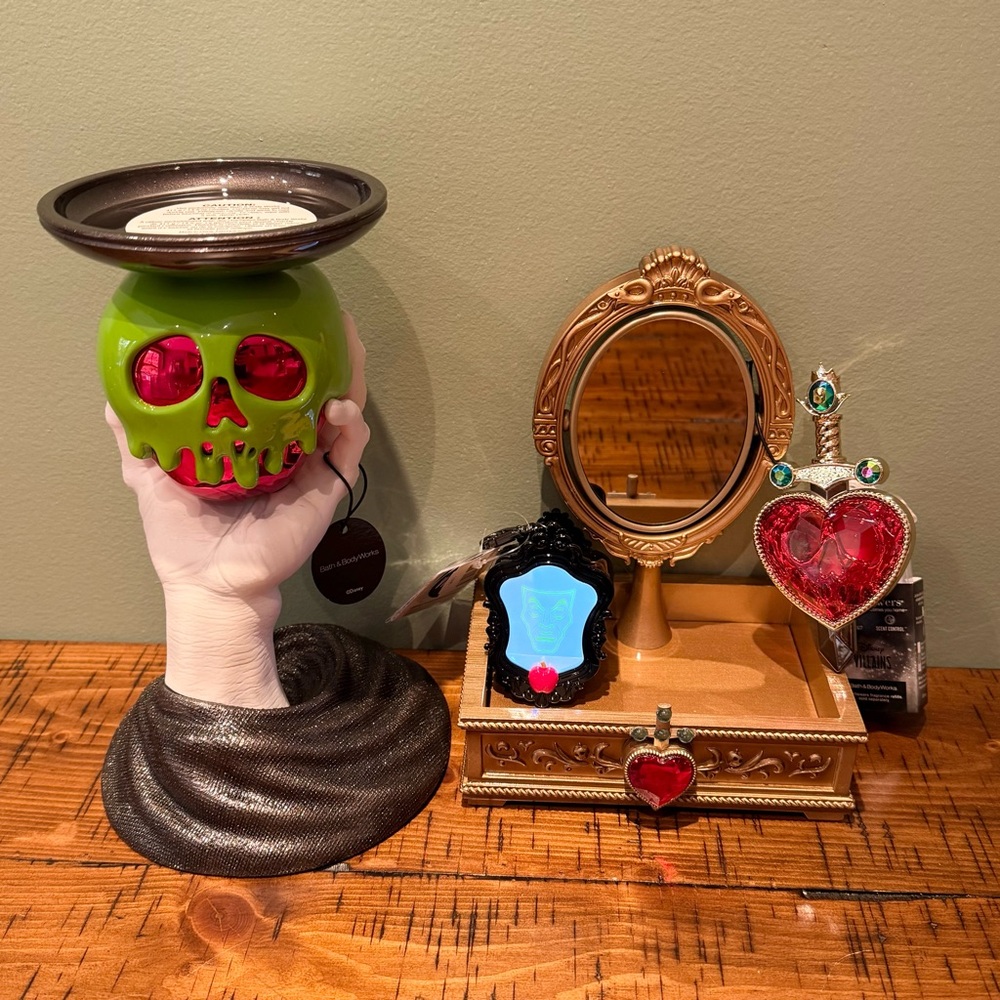 Bath & Body Works Set Disney Evil Queen 3-Wick Holder Wallflower Jewelry Tray